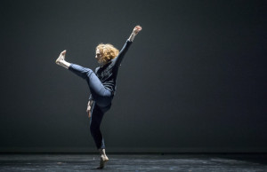 Ririe-Woodbury Dance Company, Mary Lyn Graves. Photo by Stuart Ruckman.