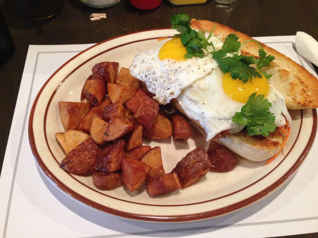 breakfast bahn mi