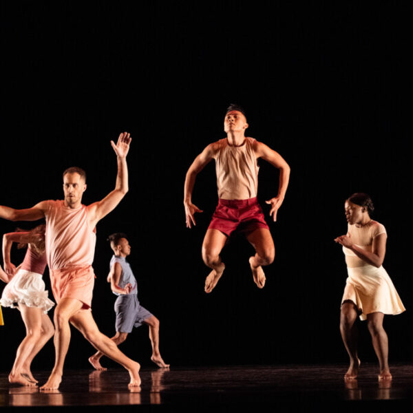 Outdoors, Noa Zuk, Repertory Dance Theatre. Photo Credit: Sharon Kain.